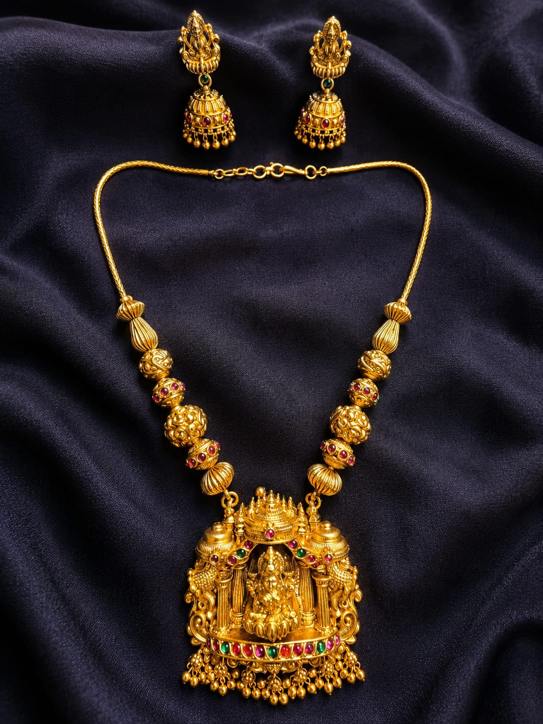 Short Haaram with earring
